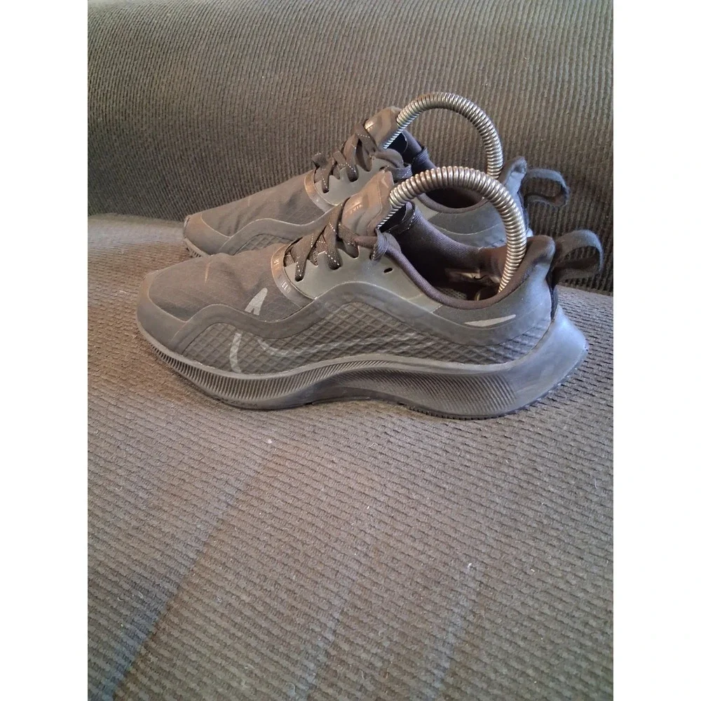 Nike Air Zoom Pegasus 37 Womens 7 Shield Running Black Grey Shoes CQ8639-001